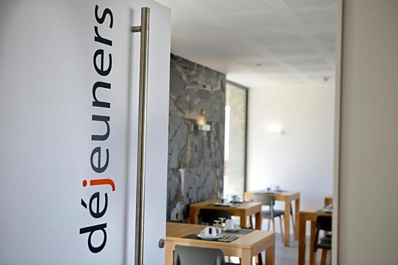 Hotel Restaurant Santiago image