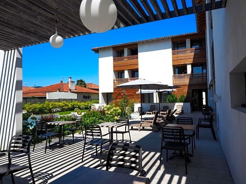 Hotel Restaurant Santiago image