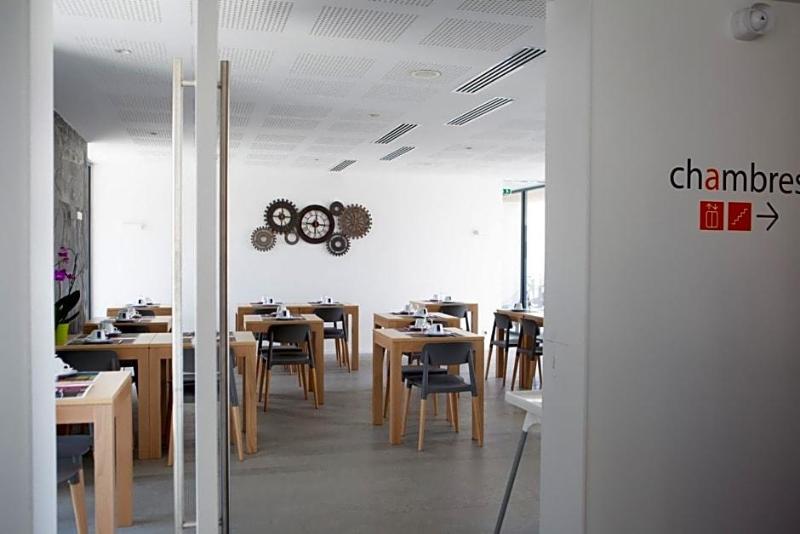 Hotel Restaurant Santiago image