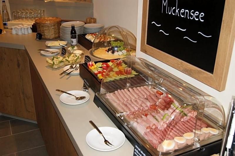 Hotel Restaurant Muckensee image