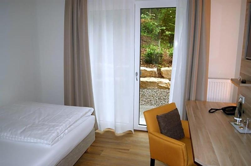 Hotel Restaurant Muckensee image