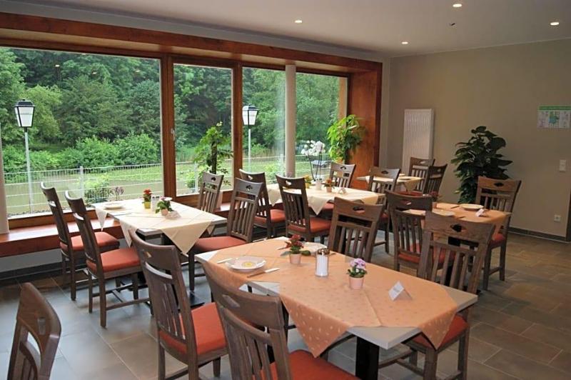 Hotel Restaurant Muckensee image