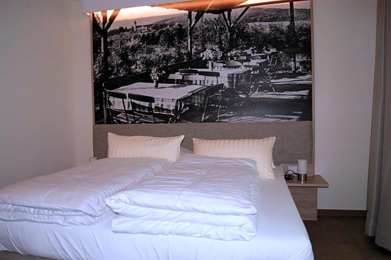 Hotel Restaurant Muckensee image