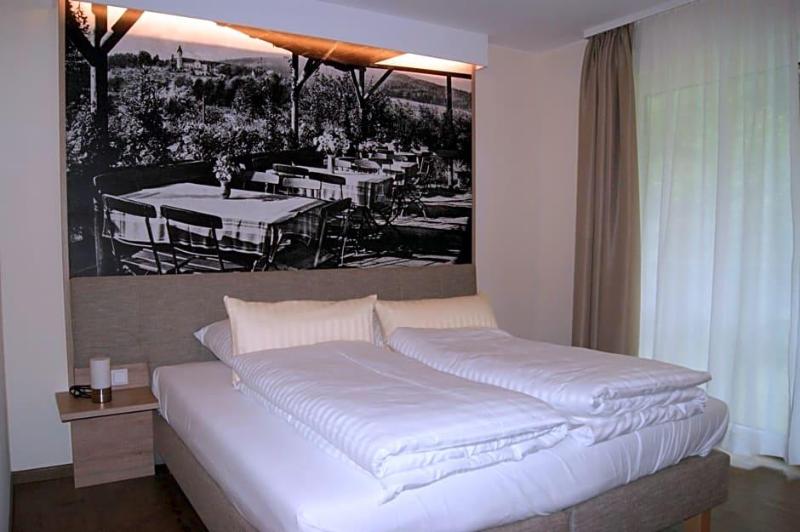 Hotel Restaurant Muckensee image