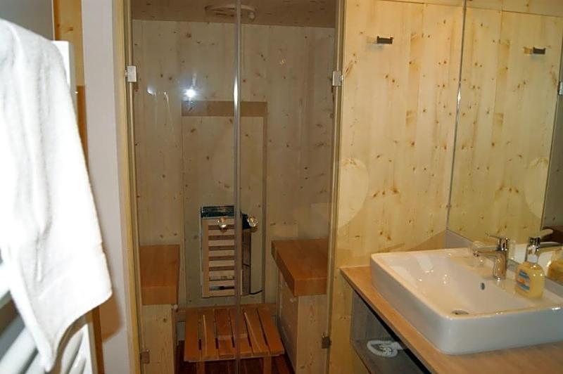 Hotel Restaurant Muckensee image