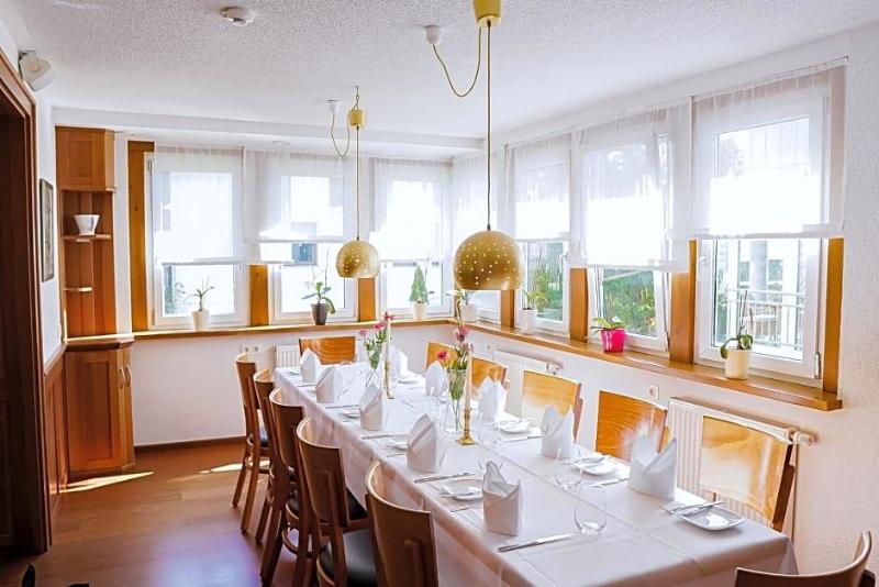 Zv Fle Hotel Restaurant Spa image