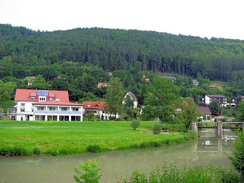 Zv Fle Hotel Restaurant Spa image