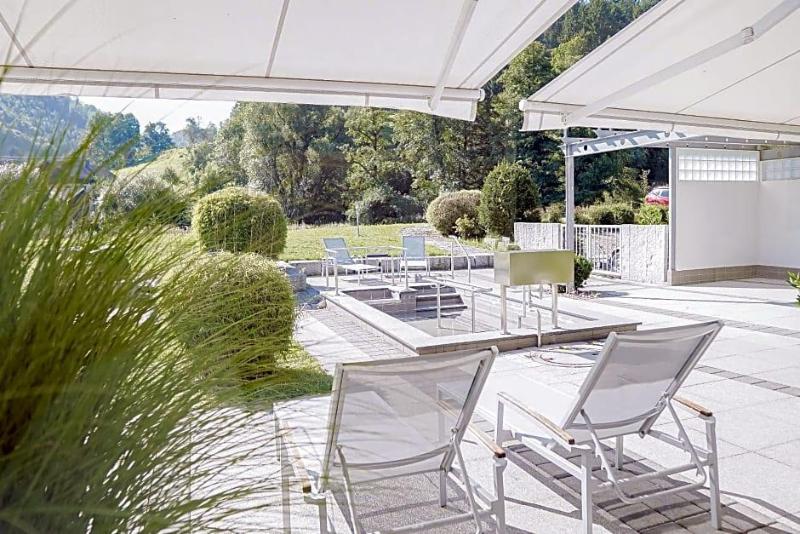 Zv Fle Hotel Restaurant Spa image