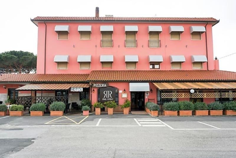 Hotel Da Renato image