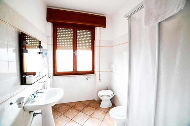 Hotel Da Renato image
