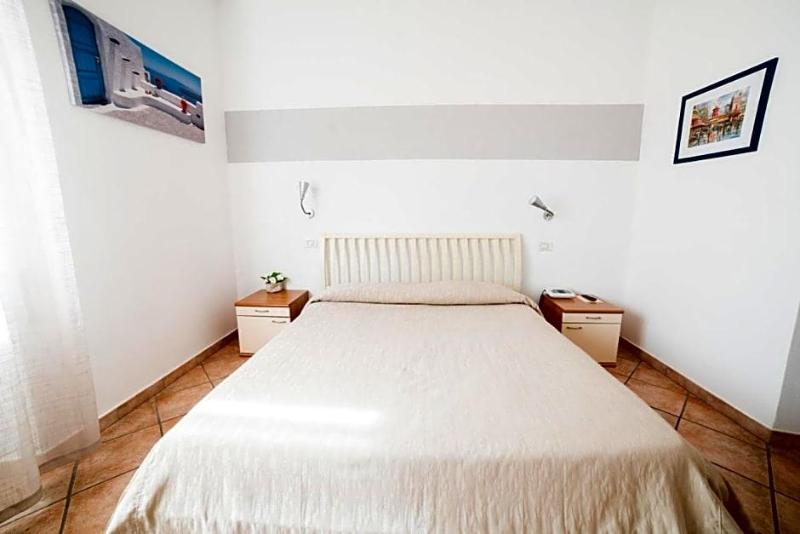 Hotel Da Renato image