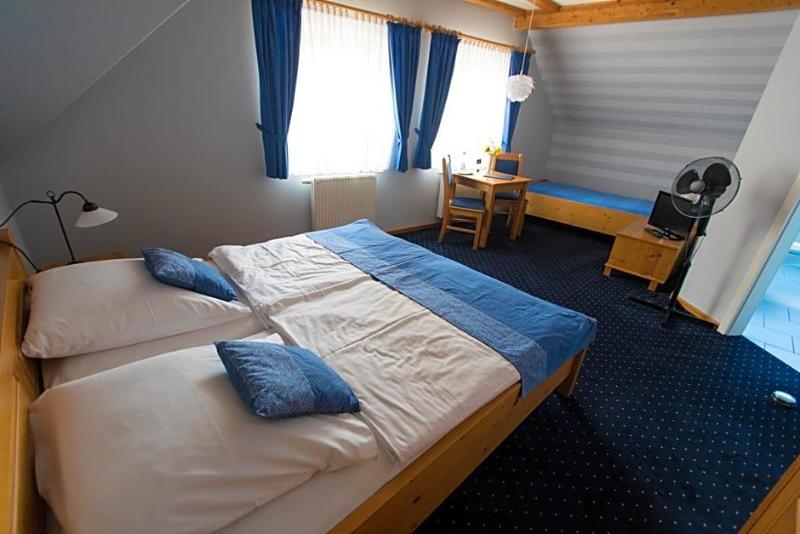 Hotel Blaue Blume image