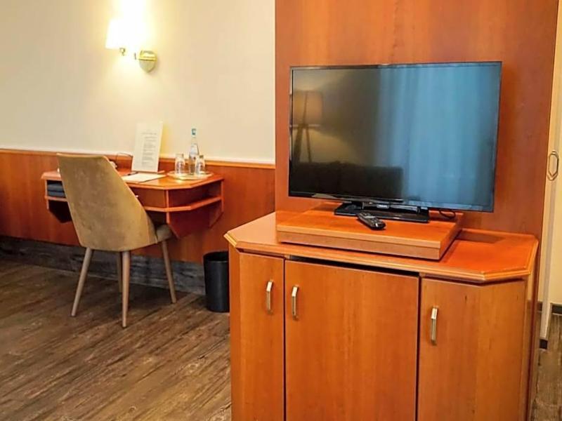 Hotel Lorv Sch image