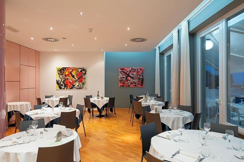Hotel Scogliera image
