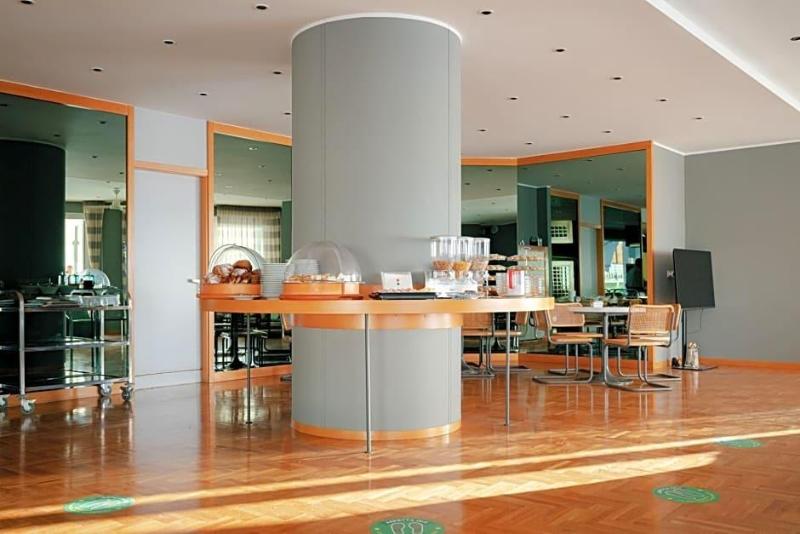 Hotel Scogliera image