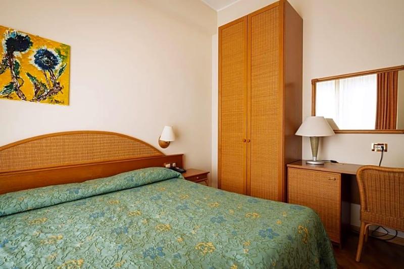 Hotel Scogliera image