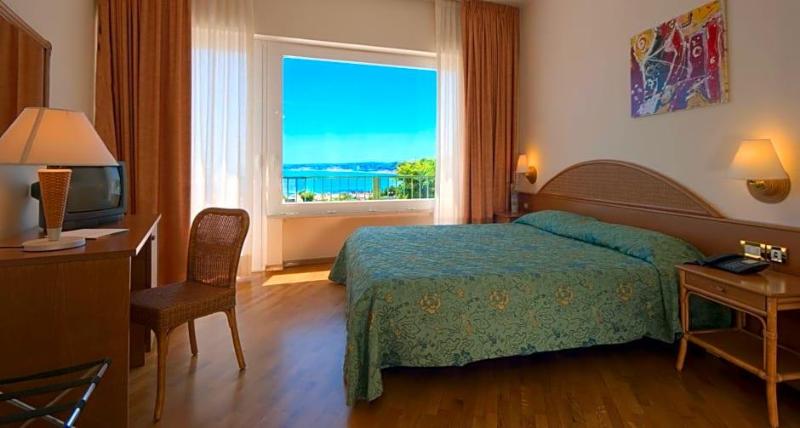 Hotel Scogliera image
