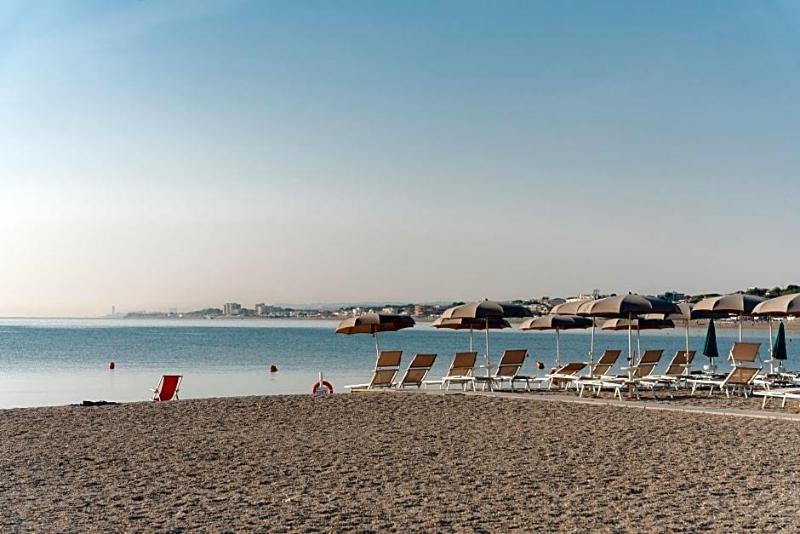 Hotel Scogliera image