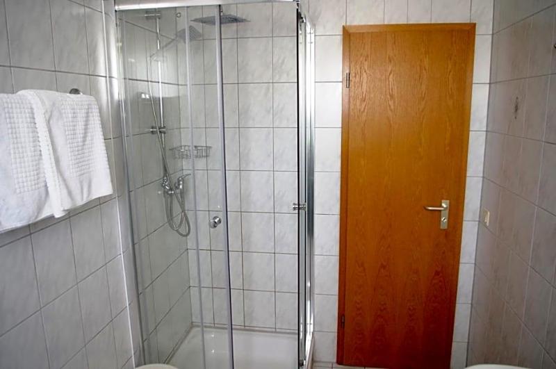 Hotel Gasthof Zum Walfisch image