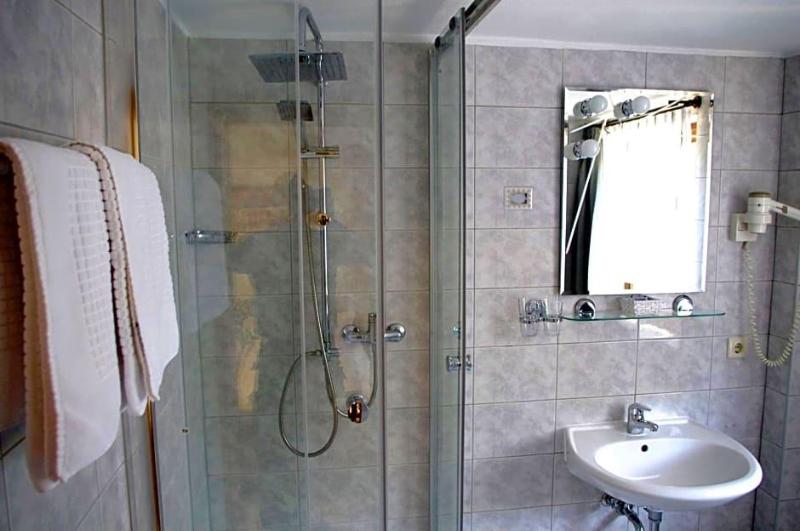 Hotel Gasthof Zum Walfisch image