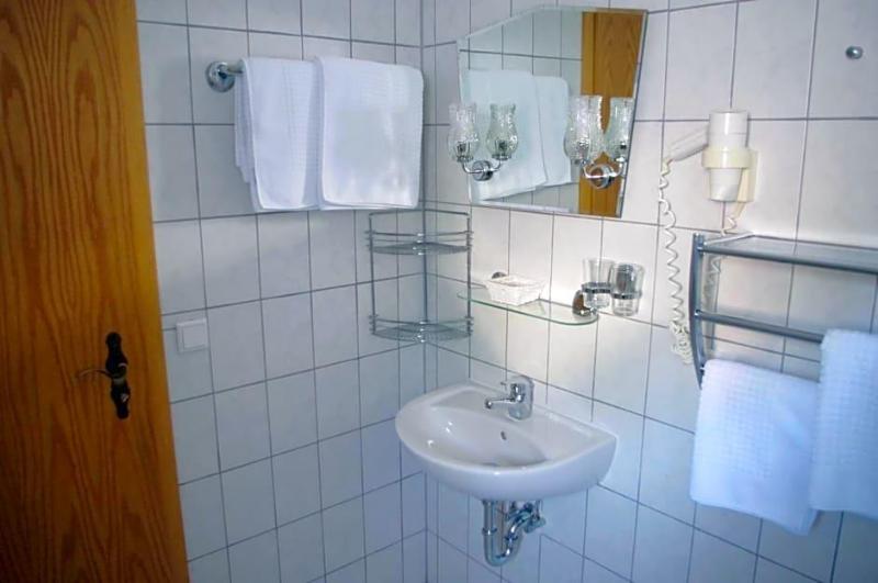 Hotel Gasthof Zum Walfisch image