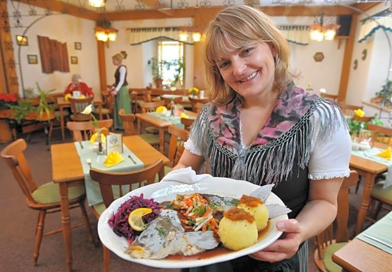 Hotel Gasthof Zum Walfisch image