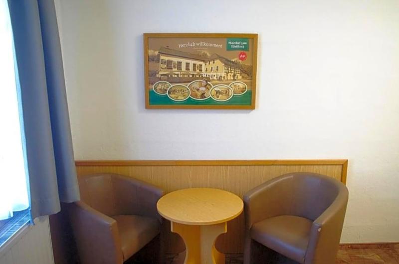 Hotel Gasthof Zum Walfisch image