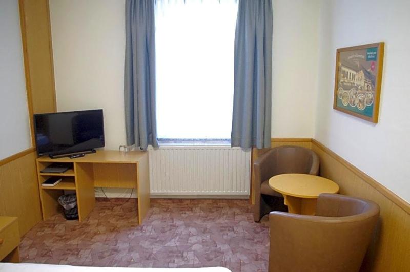Hotel Gasthof Zum Walfisch image