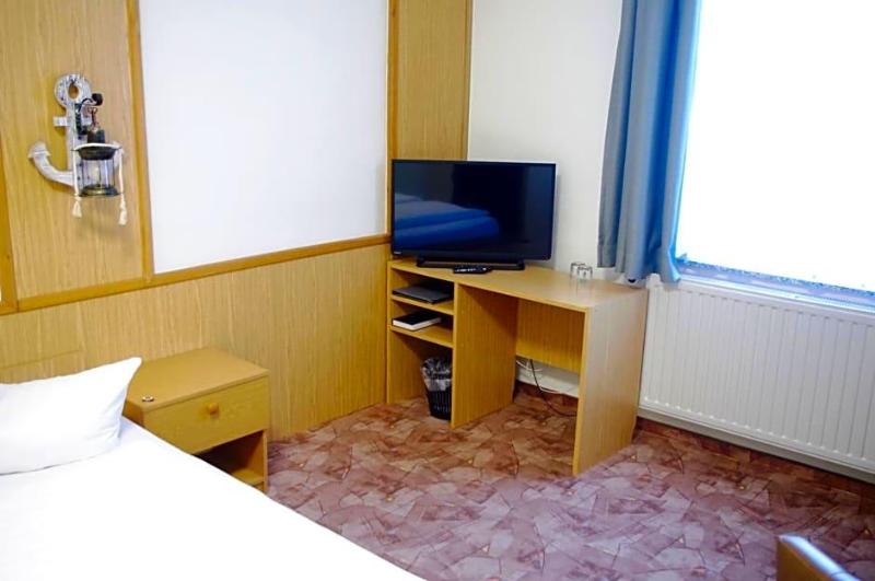 Hotel Gasthof Zum Walfisch image