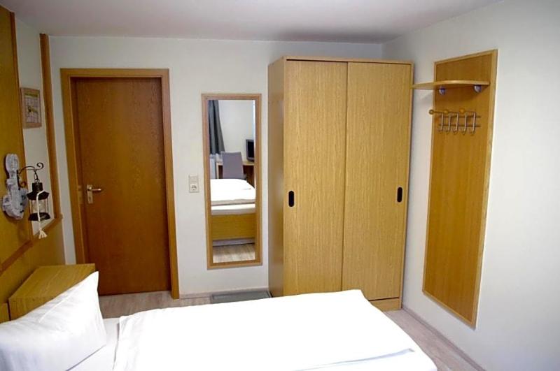 Hotel Gasthof Zum Walfisch image