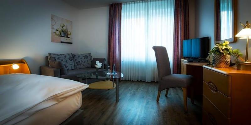 Hotel Pfalzer Hof image