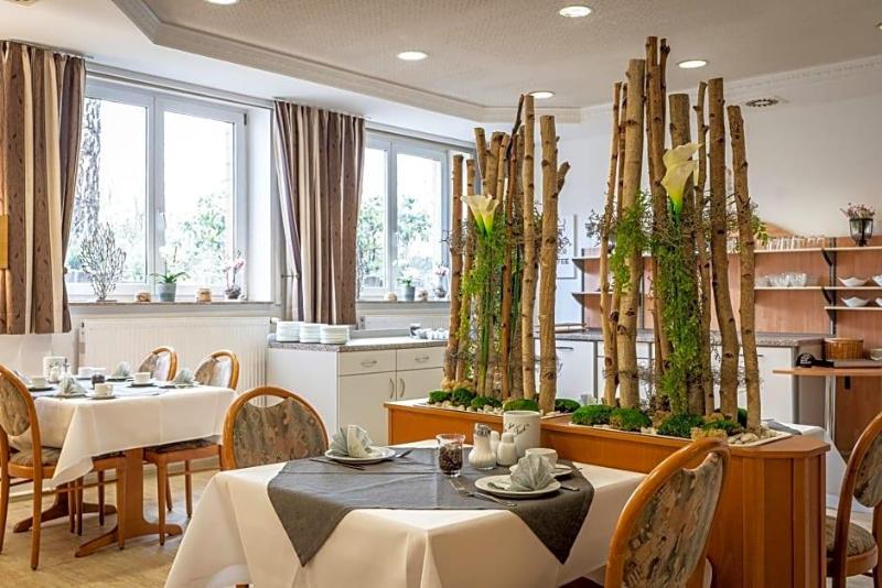 Hotel Pfalzer Hof image