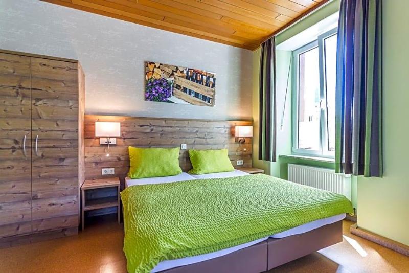 Altes Schulhaus image