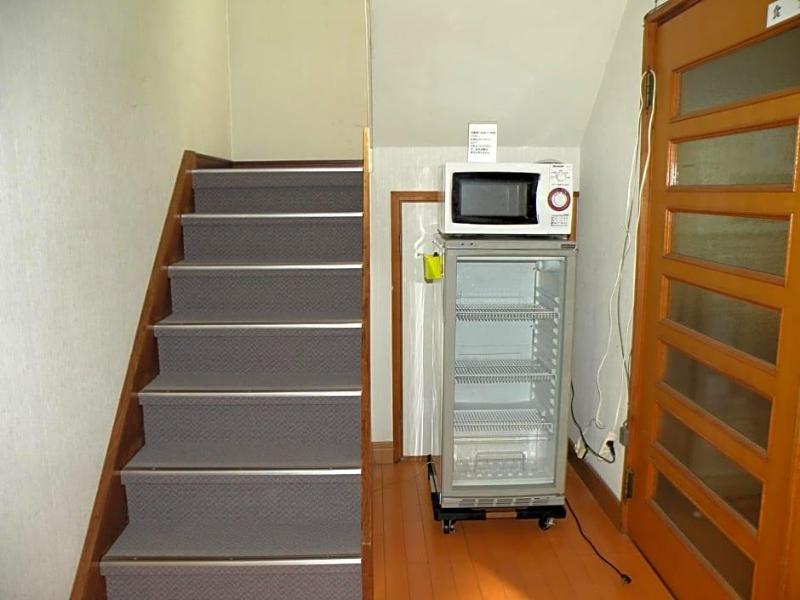 Business Hotel Minshuku Minato image