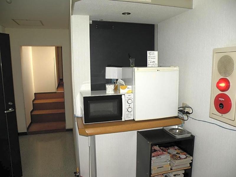 Business Hotel Minshuku Minato image