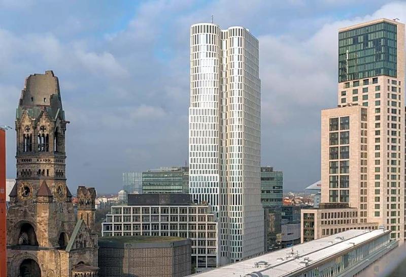 Motel One Berlin Upper West image