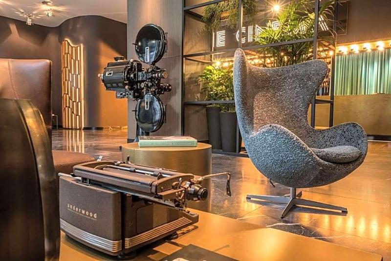Motel One Berlin Upper West image