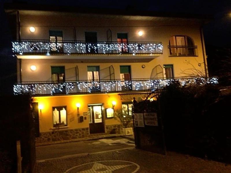 Albergo Ristorante Punta Dell Est image