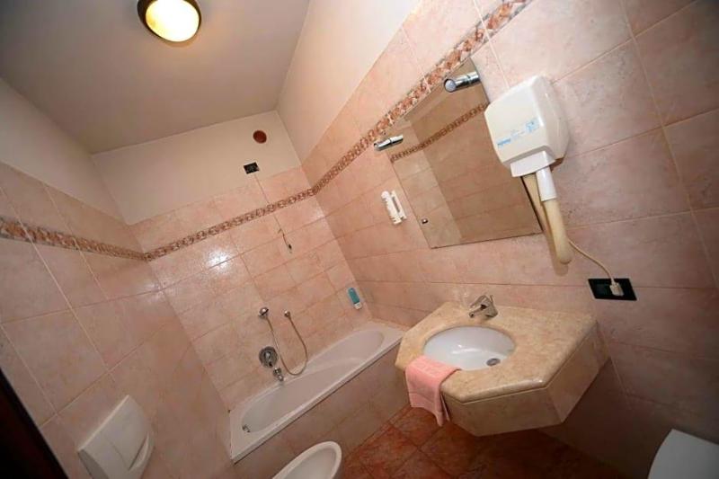Albergo Valle D Oro image