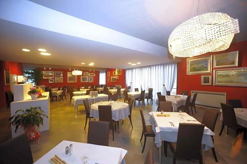 Albergo Valle D Oro image