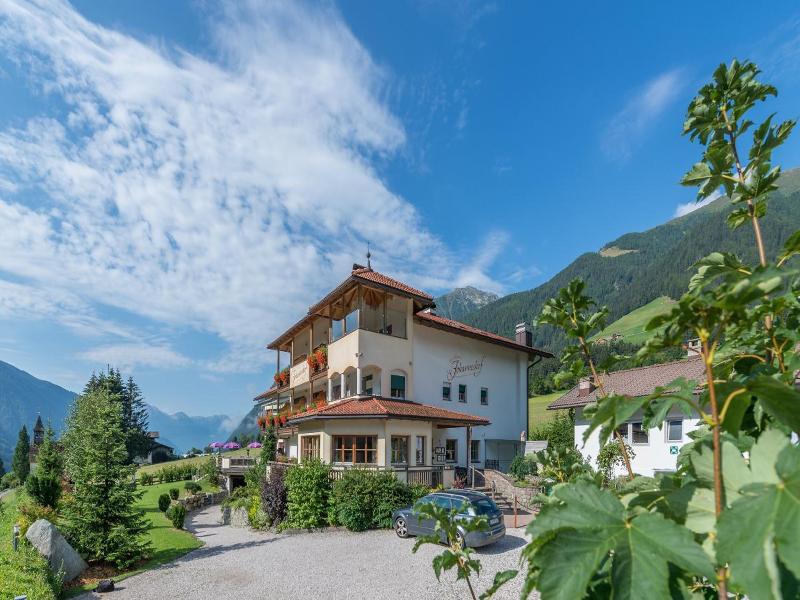 Berghotel Johanneshof image