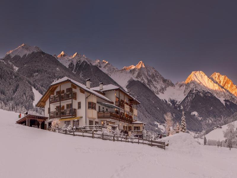 Berghotel Johanneshof image