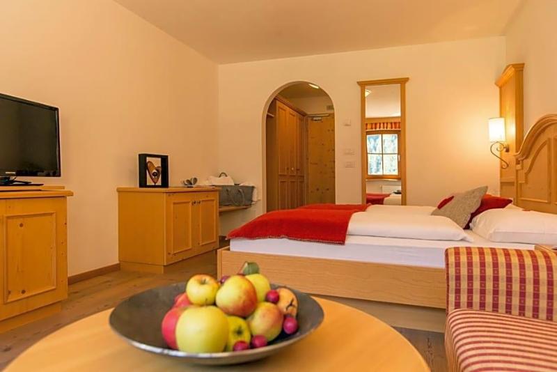 Berghotel Johanneshof image
