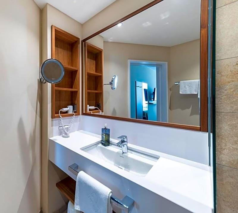 Hotel Ross image