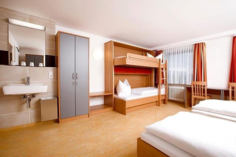 Ausbildungshotel St Theresia image