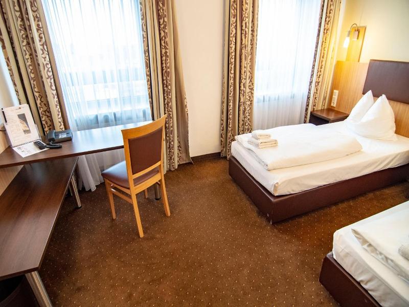 Ausbildungshotel St Theresia image