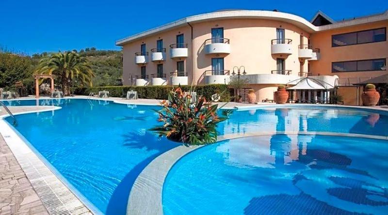Albergo Ristorante Uliveto image