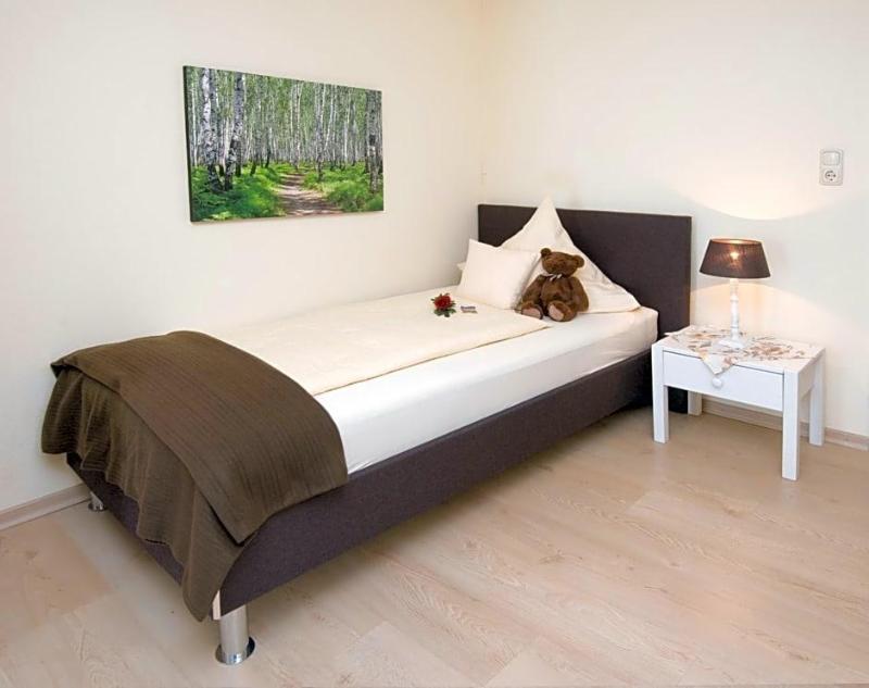Hotel Garni Zum Grv Nen Baum image