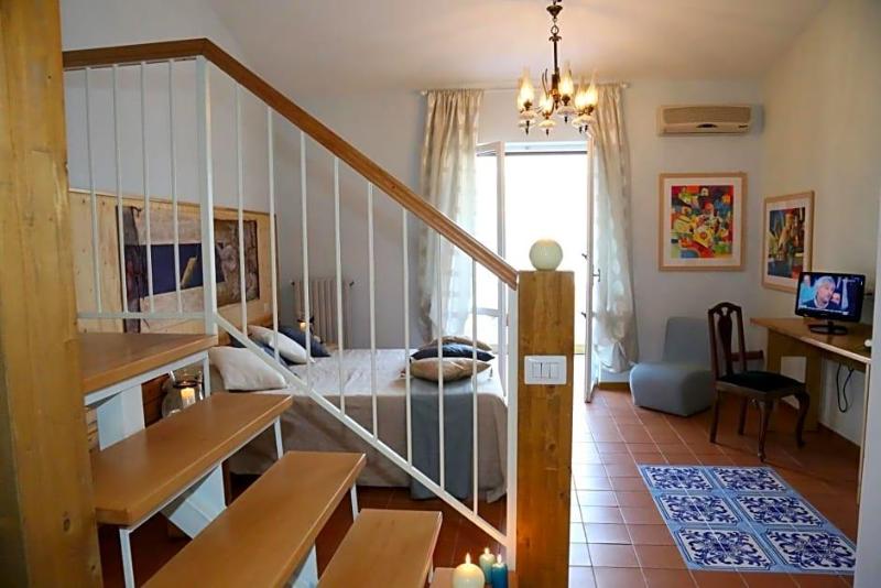 Albergo Ristorante Cavaliere image