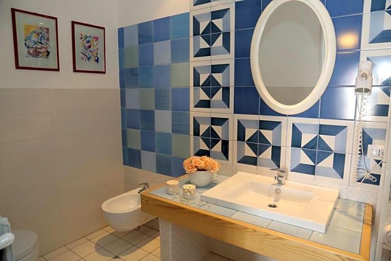Albergo Ristorante Cavaliere image